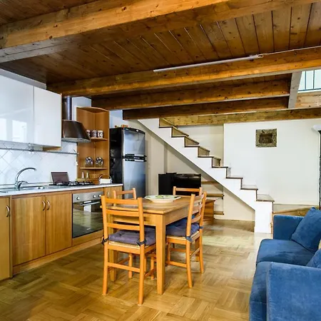 Apartman Residenza Santa Lucia *